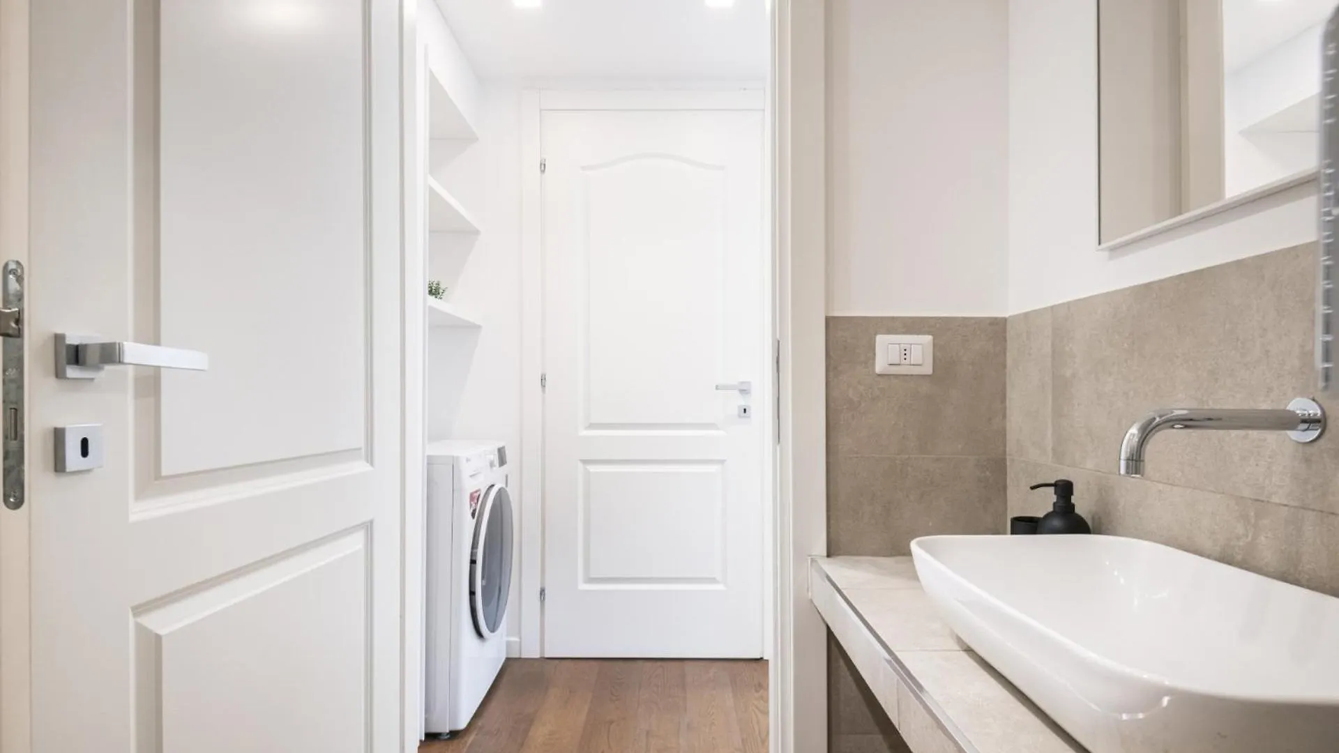 Easylife - Bilocale In Zona Centrale/Lima Milan Italy