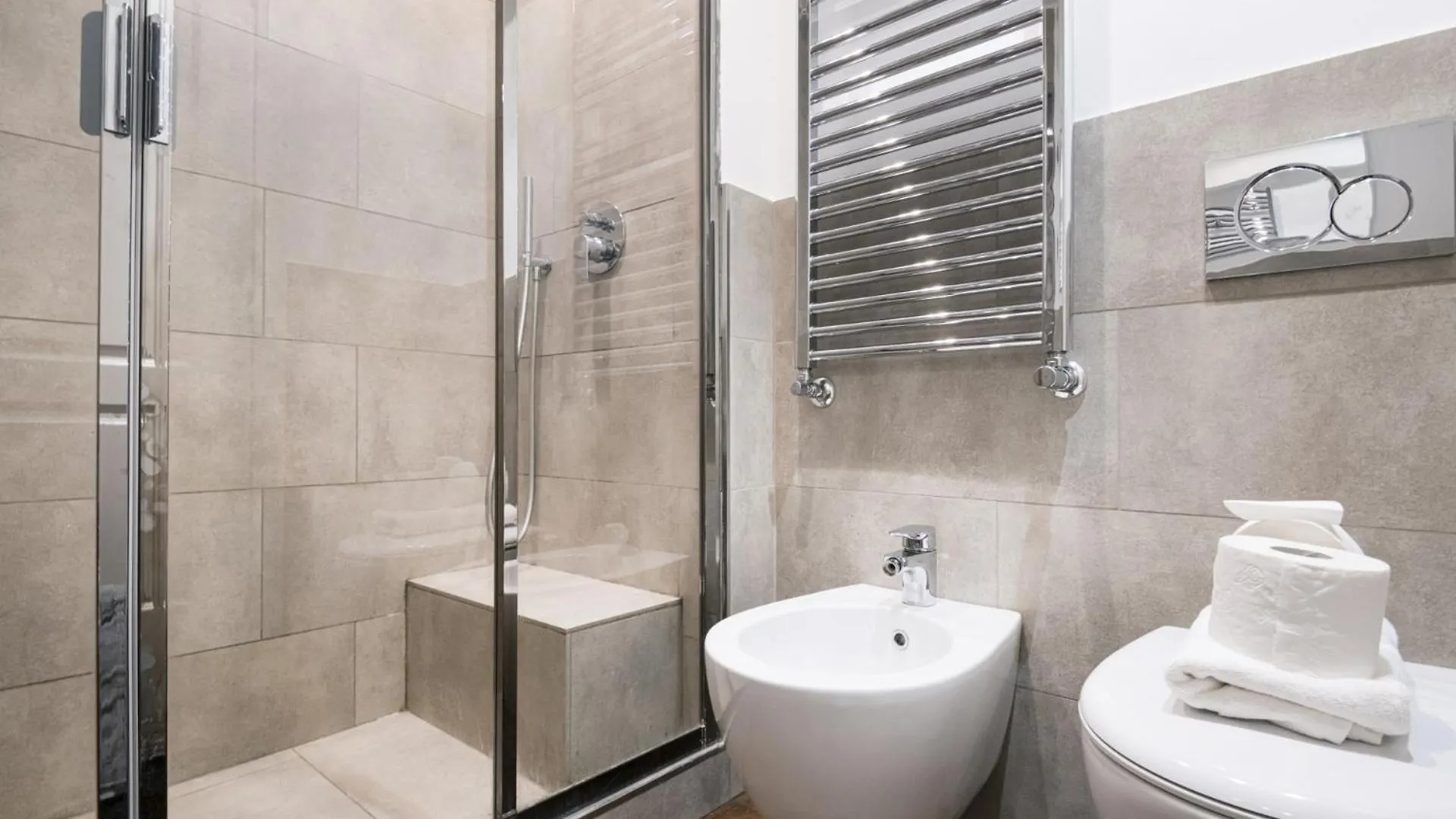 Easylife - Bilocale In Zona Centrale/Lima Milan 0*,